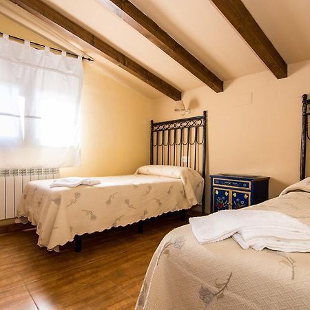 El Lenador II Guest House Hoyos del Espino Eksteriør bilde