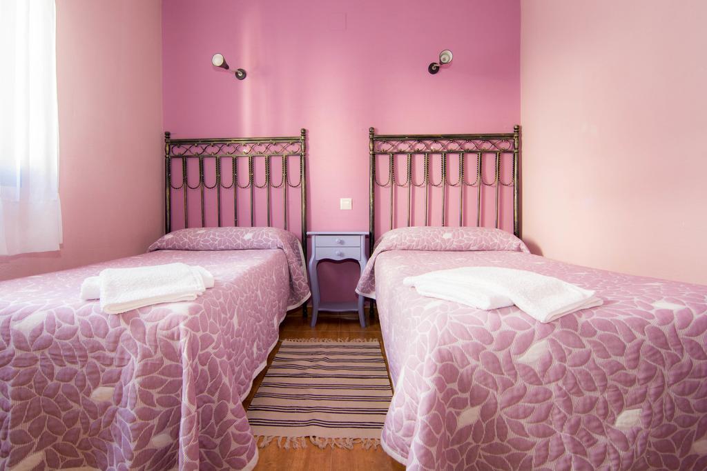 El Lenador II Guest House Hoyos del Espino Eksteriør bilde